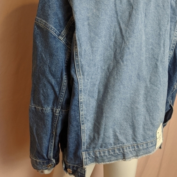 Patchwork by Stradivarius Oversized Two Tone Wash Denim Jacket size Small - Picture 11 of 14